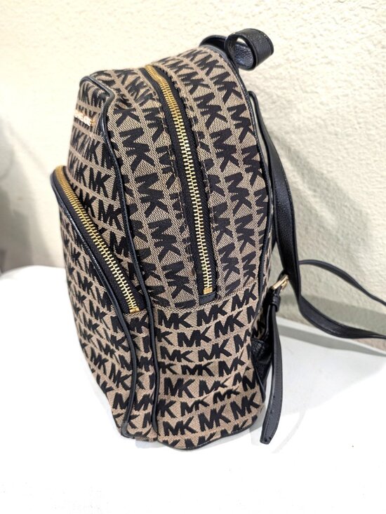 Michael Kors Abbey Medium Backpack main image 6